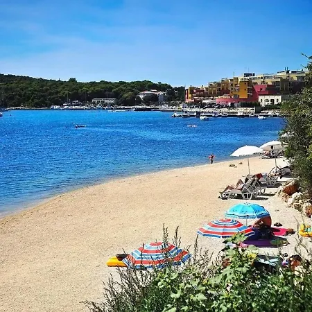 Apartment In Holiday Home With Pool Apartment *