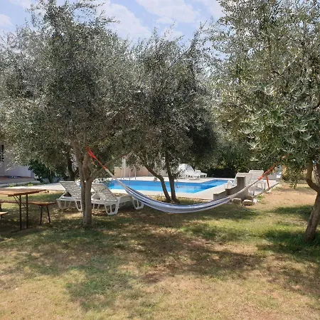 Apartment In Holiday Home With Pool